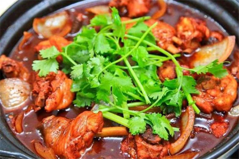 易烹餐饮鸡煲王